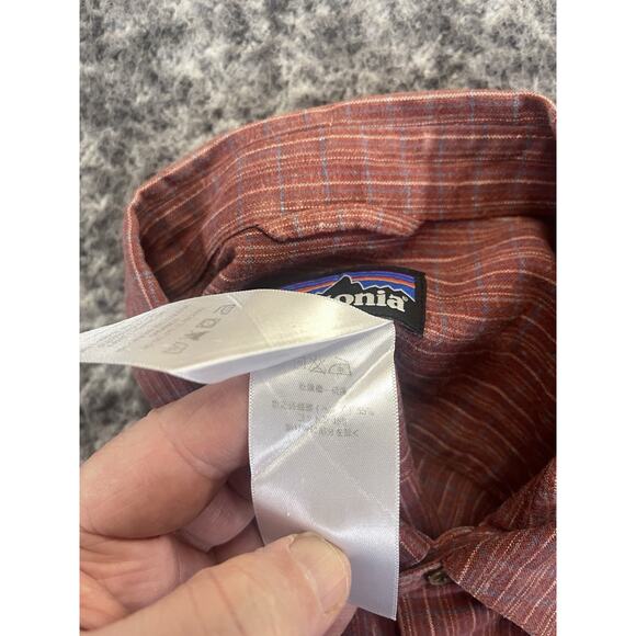 Patagonia Short Sleeve Plaid Shirt Mens Medium Red Classic Fit - Picture 13 of 13